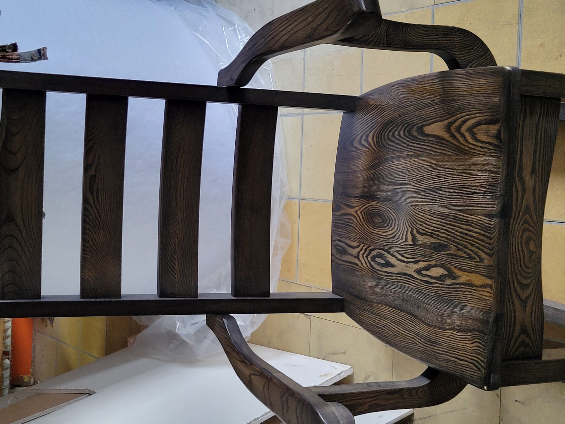 chaise sans coussin